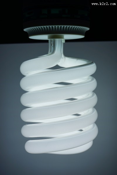 白色家用节能灯图片大全