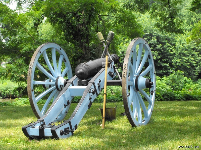 老式火炮图片