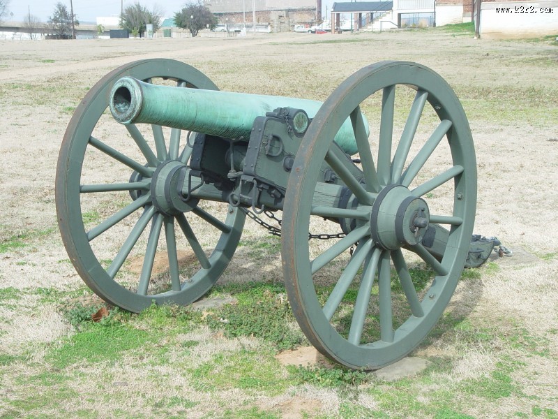 老式火炮图片