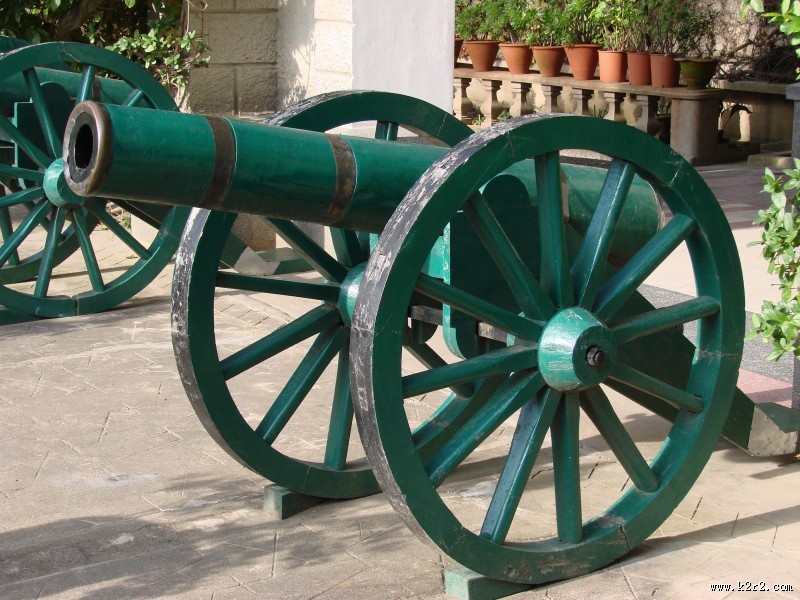老式火炮图片