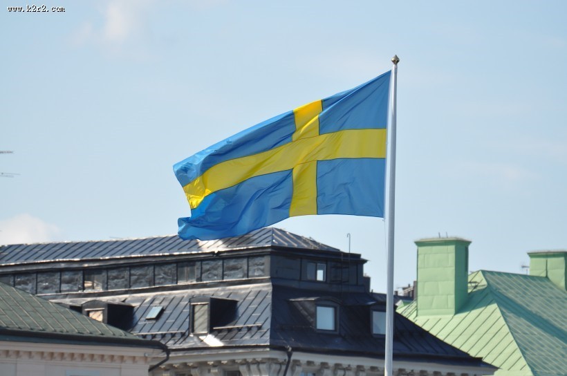 飘扬的瑞典国旗图片
