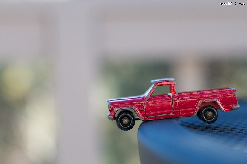 红色的玩具车图片大全