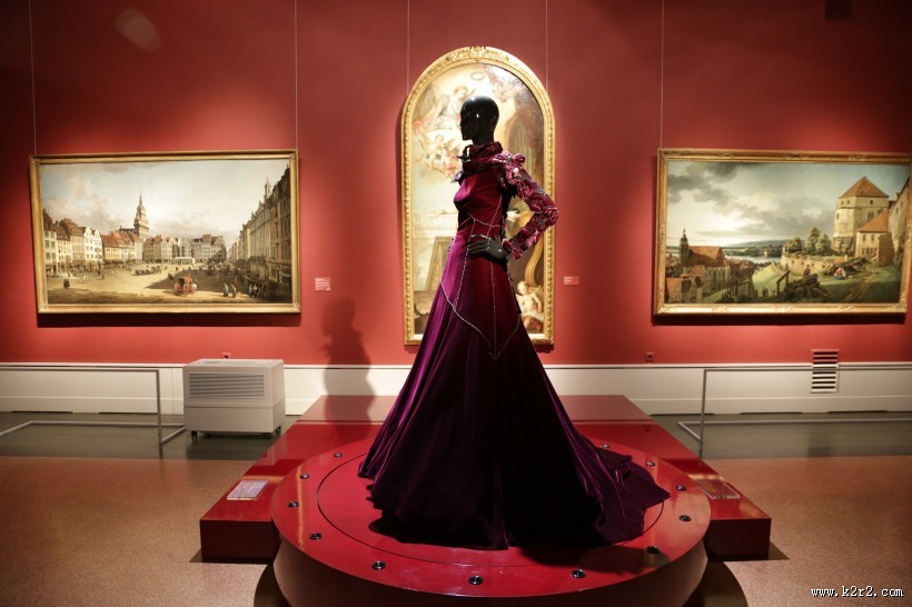 展示服装的模特道具图片