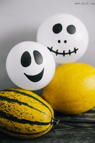 万圣节气球和南瓜的图片