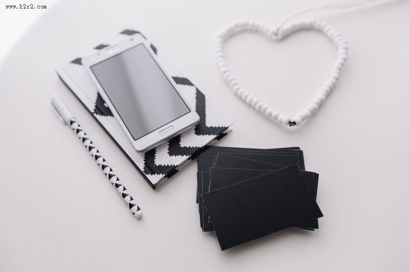 书桌上的物品图片