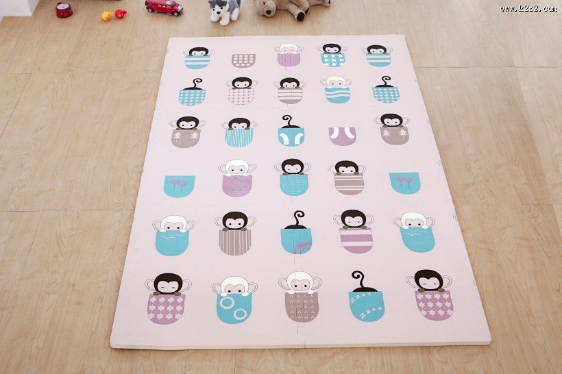 卡通宝宝爬行垫图片