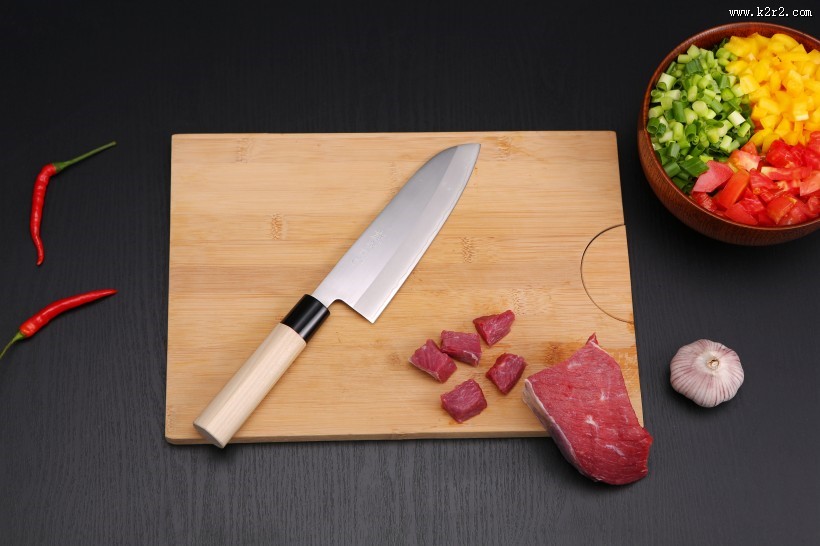 厨房锋利的刀具图片