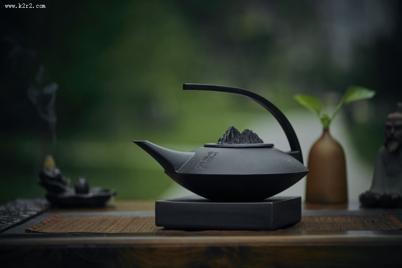 精美的铁艺铁壶图片