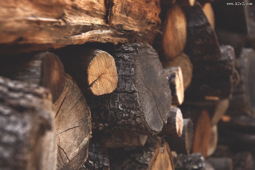 烧火用的木柴图片