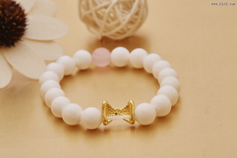 吉祥如意的黄金手串图片