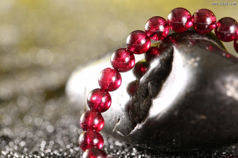 精致透明的手串图片