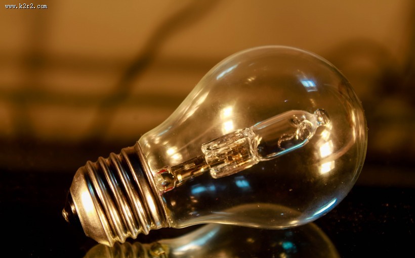 传统的电灯泡图片