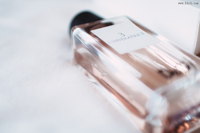 高端有情调的香水图片大全