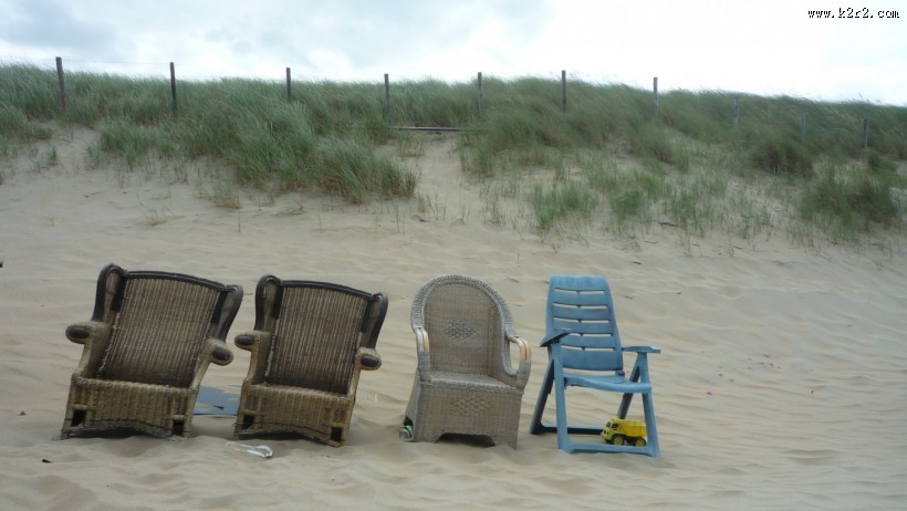 孤独的空椅子图片