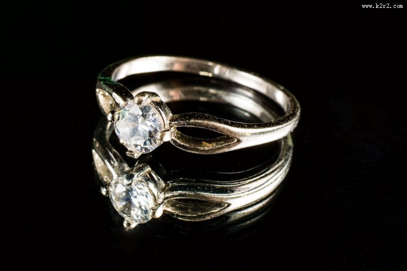 蓝宝石戒指图片