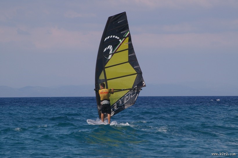 趣味十足的帆板运动图片