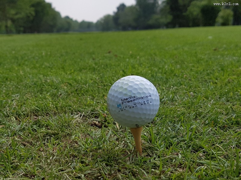 白色的高尔夫球图片大全