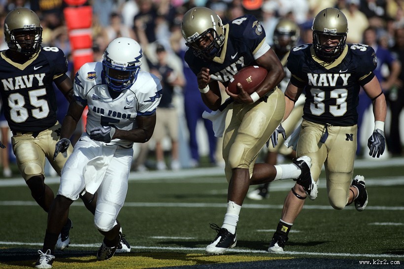 激烈的橄榄球比赛图片大全