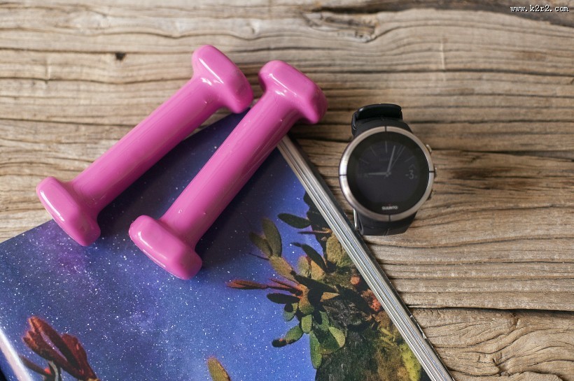 健身器材哑铃图片