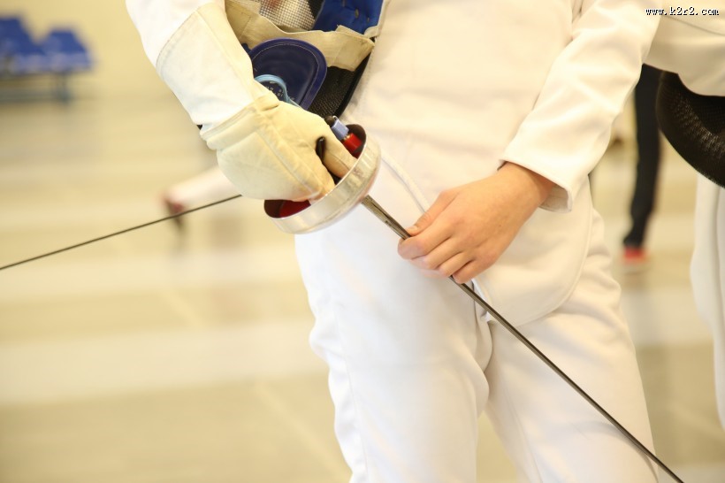 击剑运动人物图片