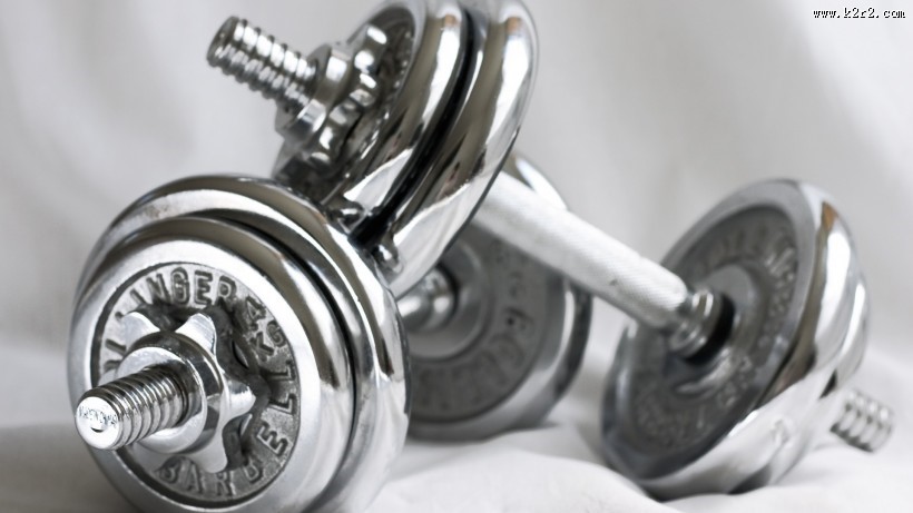 健身器材哑铃图片