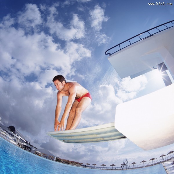 游泳比赛图片