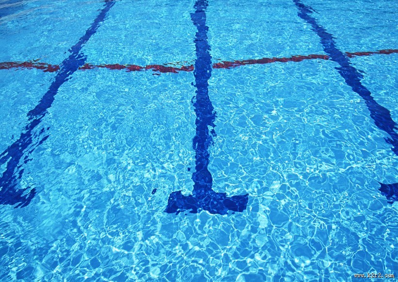游泳运动图片
