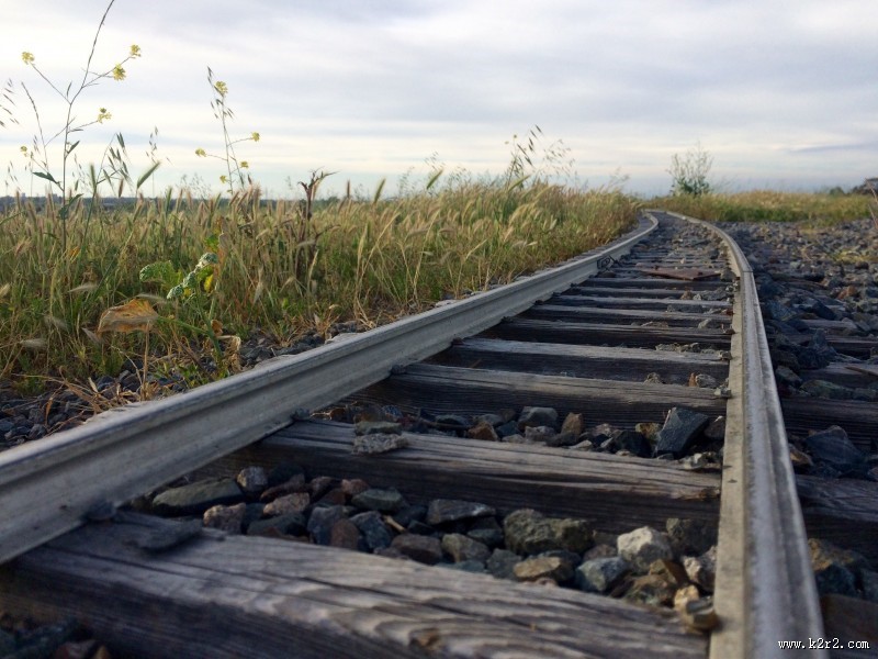 火车的铁路轨道图片