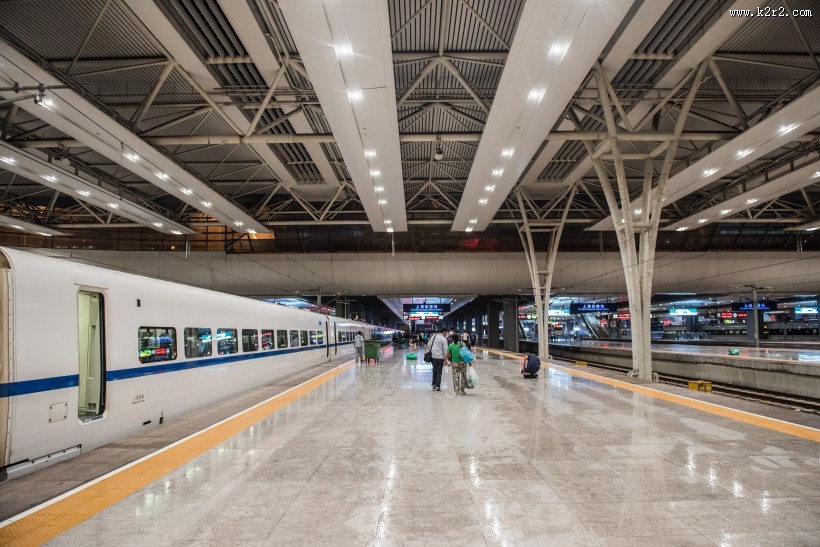 高铁站台图片大全