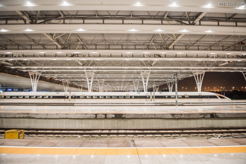 高铁站台图片大全