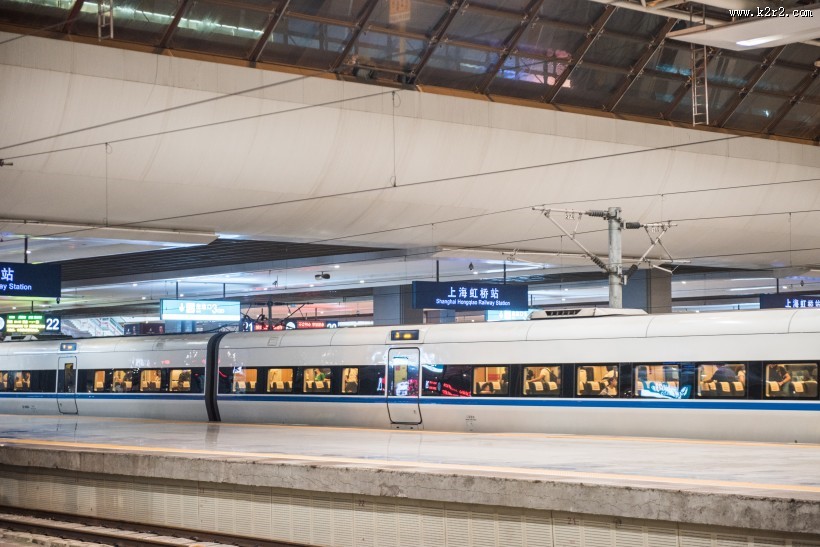 高铁站台图片大全