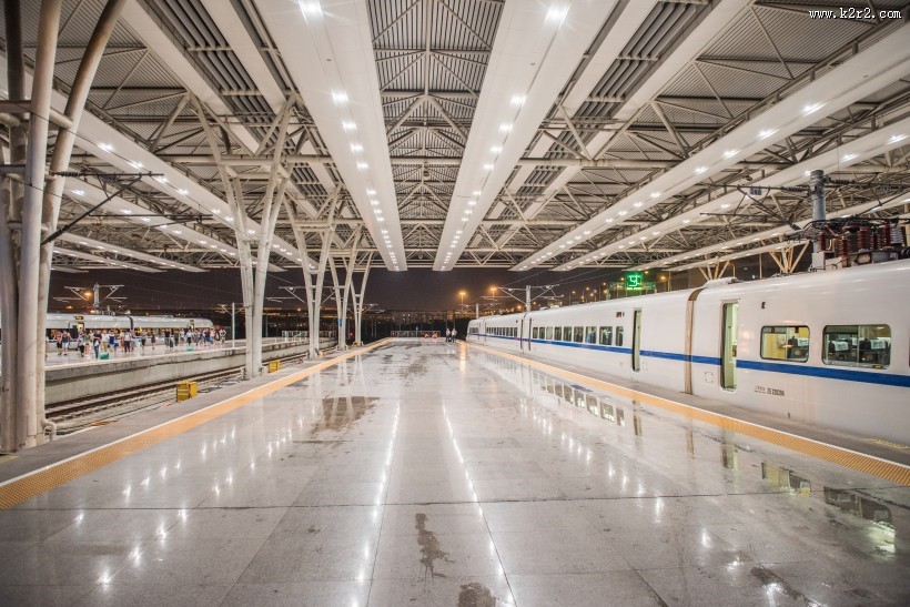 高铁站台图片大全