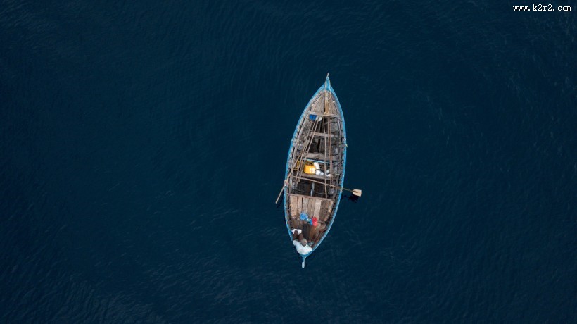 小船鸟瞰图片