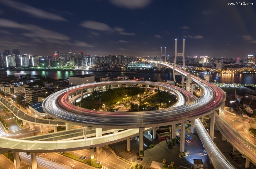 现代科技高架桥图片