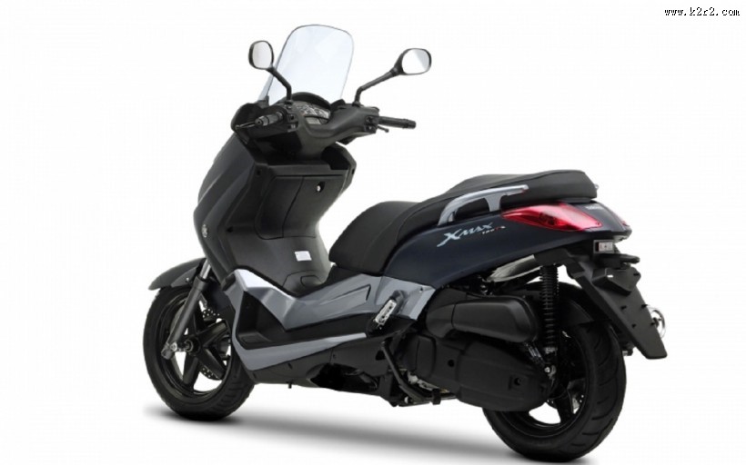 雅马哈125摩托车图片