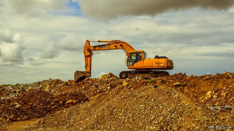 正在施工作业的挖掘机图片大全