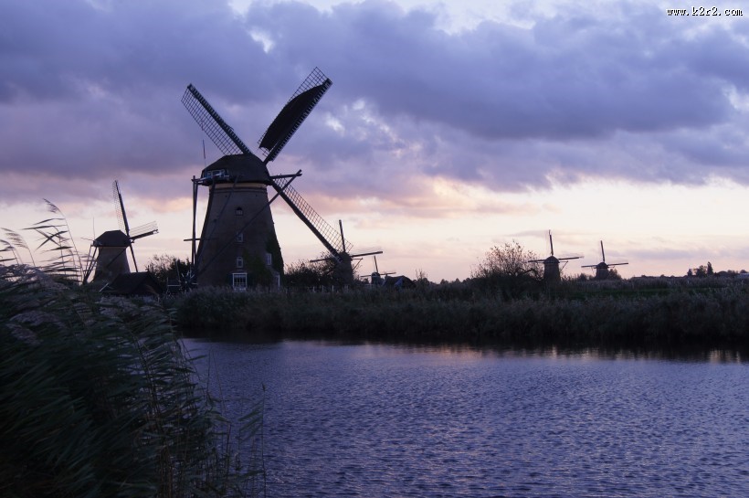 高大的荷兰风车图片大全