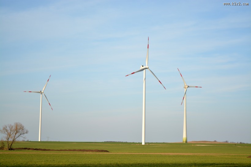 高大的风力发电机图片