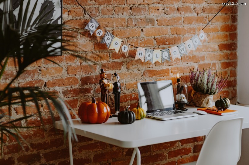 万圣节风格的的办公室图片