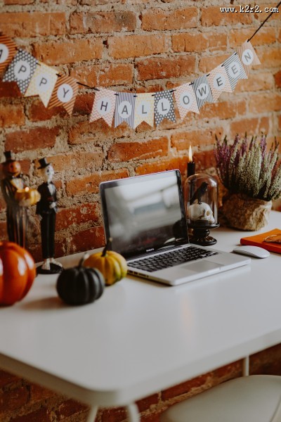 万圣节风格的的办公室图片