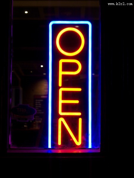 璀璨夺目的霓虹灯图片