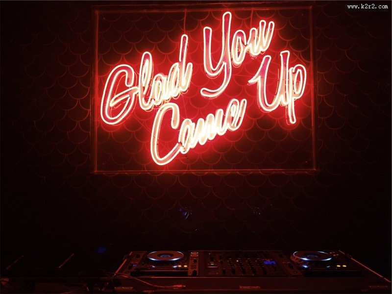 璀璨夺目的霓虹灯图片