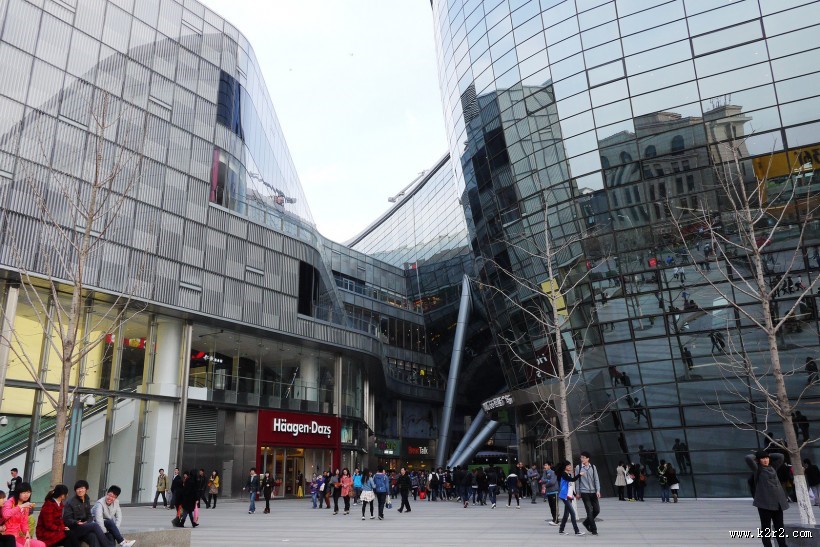 琳琅满目的商场图片