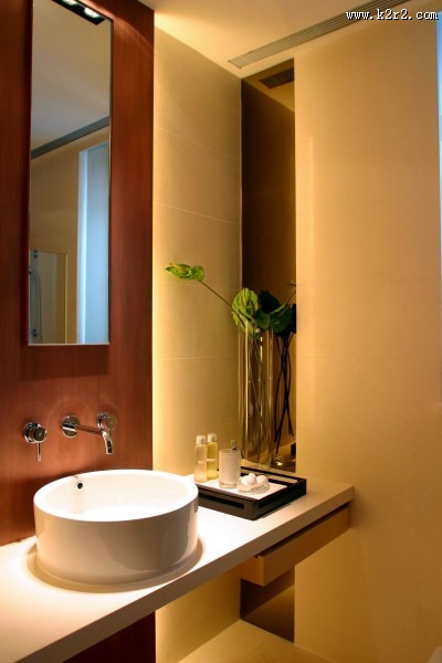 擎天半岛卫生间样板图片