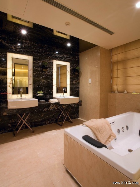 梁志天-上海浦东汤臣一品卫生、衣帽间图片大全