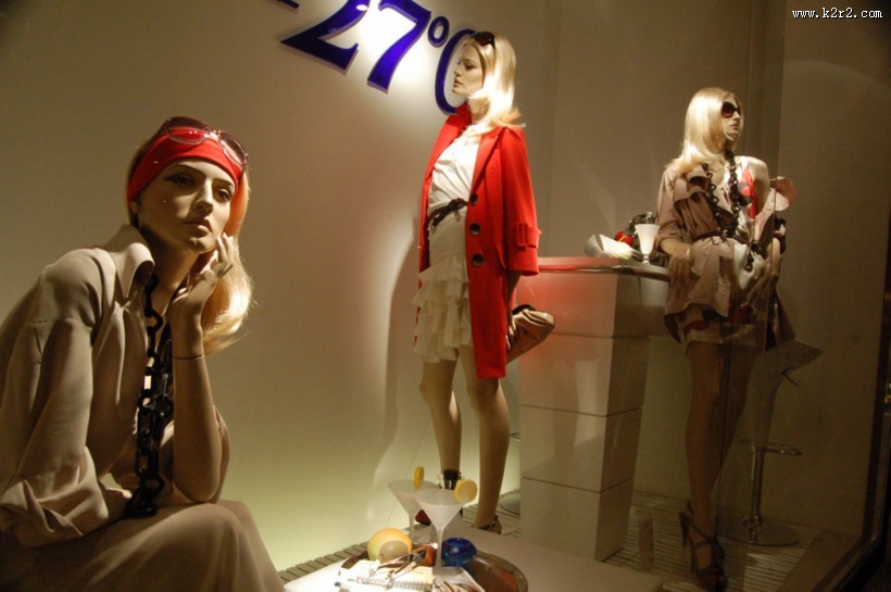 ZARA店面设计图片