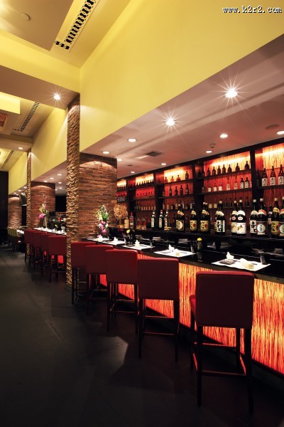 日本秋叶餐厅装潢设计图片