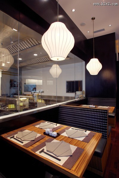 窗居酒屋-日式风格餐厅装潢图片