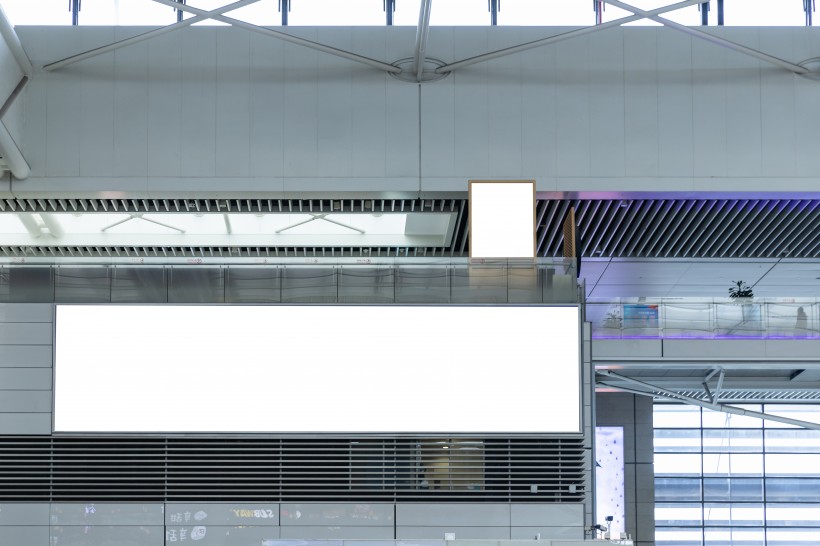 动车站空白广告牌图片