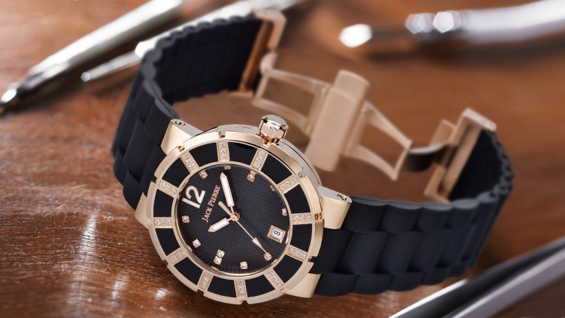 皮埃尔昆兹手表图片